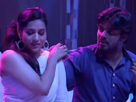 పీక్ స్టేజ్‌‌లో సుడిగాలి సుధీర్, రష్మీ రొమాన్స్.. ఆన్‌లైన్‌లో హల్చల్ చేస్తున్న వీడియో