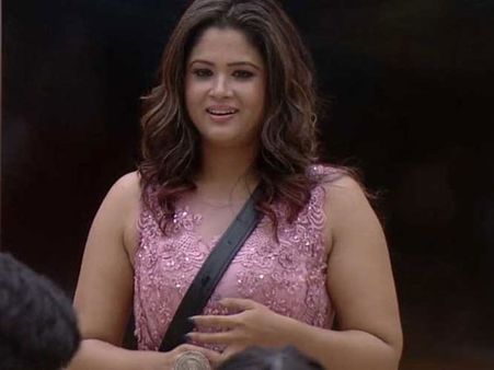 బిగ్‌బాస్ నుంచి శిల్పా చక్రవర్తి.. వైల్డ్‌కార్డు ఎంట్రీతో వెనుతిరగడంపై అనుమానాలు