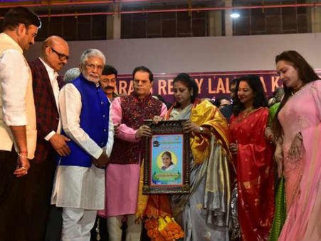 ఆమె మరణం కుంగదీసింది. మిస్ అవుతున్నాను: జయసుధ