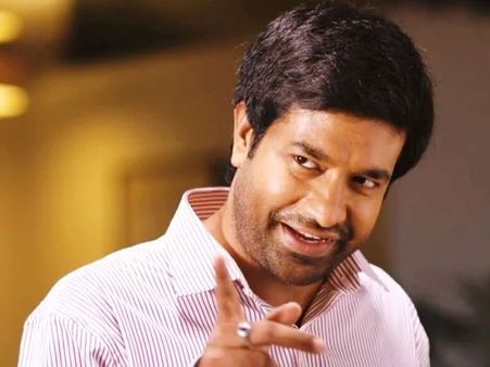 వెన్నెల కిషోర్ అల్లరి పనికి నెటిజన్స్ ఫిదా.. అది చూపిస్తూ పిక్.. ఇంతకీ ఏం చేశాడంటే