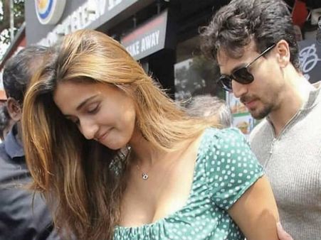 ప్రియుడితో దొరికి అడ్డంగా బుక్కైన దిశా.. ఎలా చేయాలో అతనికి బాగా తెలుసు..!