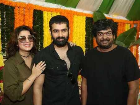 మరోసారి రామ్ పవర్‌ఫుల్ పాత్రలో.. ఎనర్జిటిక్ స్టార్ RED షూటింగ్ స్టార్ట్