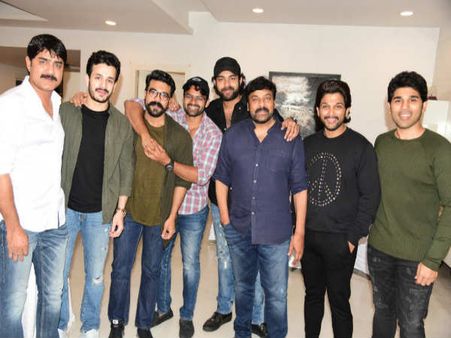 మెగా హీరోలందర్నీ ఒక్క చోట చేర్చిన బన్నీ.. అదిరిపోయే పార్టీతో హంగామా