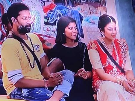 బాషాగా అదరగొట్టిన బాబా.. ఓవరాక్షన్‌తో విసిగించిన శ్రీముఖి.. కాంచనగా దుమ్ములేపిన రాహుల్