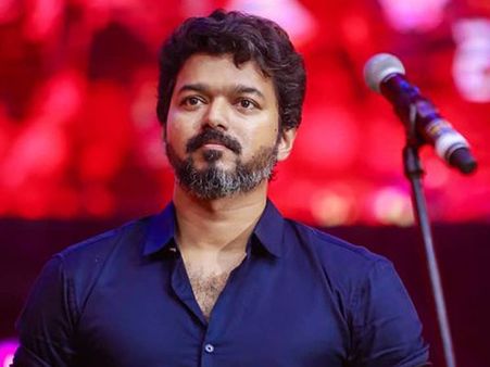 వెర్రెక్కిద్దాం అంటూ సోషల్ మీడియాను ఊపేశాడు.. ఇండియాలోనే ట్రెండింగ్‌