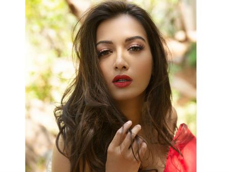 యంగ్ హీరోయిన్‌కి వింత జబ్బు.. విజయ్ దేవరకొండ పక్కన చేరి! పెళ్లికి కూడా..!