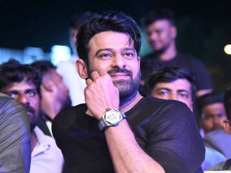 మరో మెట్టెక్కిన ప్రభాస్.. అన్నా అంటూ మెగా మేనల్లుడు.. వెల్లువెత్తుతున్న శుభాకాంక్షలు