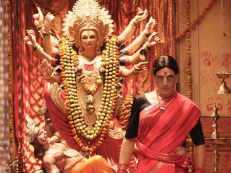 భయపెట్టిన అక్షయ్ కుమార్.. 'లక్ష్మీ బాంబ్' వేసేశాడు