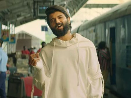 సినిమా ప్రమోషన్‌లో విజయ్ తీరే వేరు.. అదిరిపోయిన వీడియో సాంగ్