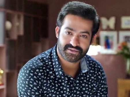 నందమూరి ఫ్యాన్స్‌కి సర్‌ప్రైజ్.. ఎన్టీఆర్ పూర్తిగా మారిపోయాడు.. యంగ్ టైగర్ షాకింగ్ లుక్!