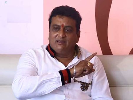 పావలా కల్యాణ్ అంటే నోరుమెదపలే.. ఇండస్ట్రీలో కులపిచ్చి.. మేకప్ వేసి పంపించారు.. ఫృథ్వీ ఫైర్