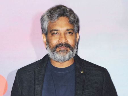 దర్శక ధీరుడికి సైరా డైరెక్టర్ స్పెషల్ విషెస్.. మహేష్ బాబు, మంచు మనోజ్ కామెంట్స్