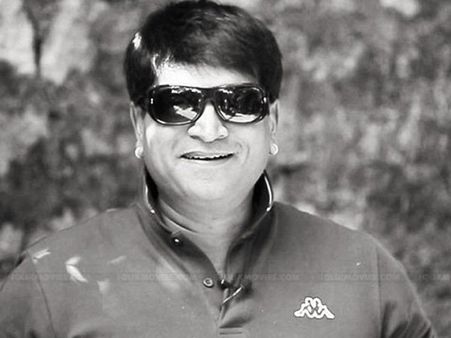 బాలకృష్ణ ఎప్పుడూ గొడవ పడుతుంటారు.. ఆయనతో అటాచ్‌మెంట్! డైరెక్టర్ రవిబాబు కామెంట్స్