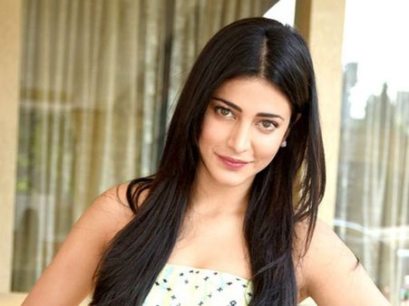 మందు బాగా తాగేదాన్నంటూ షాకింగ్ విషయాలు చెప్పిన శ్రుతీ హాసన్