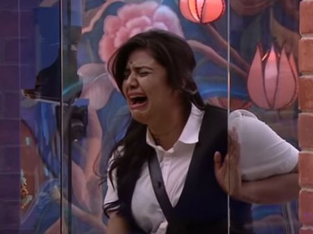 పగబట్టిన బిగ్‌బాస్.. గుండె పగిలేలా రోధిస్తున్న శ్రీముఖి