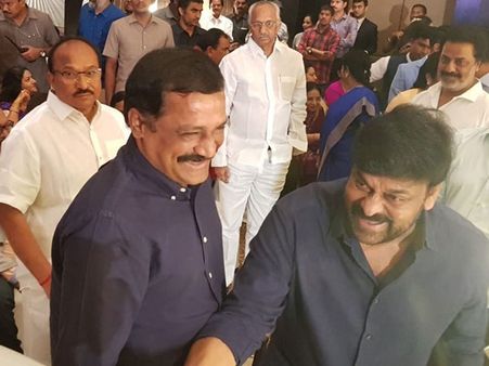 టాలీవుడ్‌లో టీఎస్ఆర్ బిగ్ పార్టీ.. చిరు హల్‌చల్.. బాలయ్య హంగామా.. వెంకీ జోష్