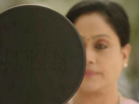 దీపావళికి దిగుతున్న సీనియర్ హీరోయిన్.. ఇప్పటికే లేటయింది.. ఇక సంచలనాలే..!