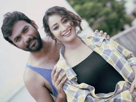 అన్నీ బూతులే.. సెన్సేషనల్ వీడియో.. వైరల్ అవుతున్న 'ఏడు చేపల కథ' ట్రైలర్