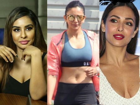 ట్రెండింగ్ :రెచ్చిపోయిన శ్రీ రెడ్డి..రకుల్‌ని కూడా వదల్లేదు..ఫోజులిస్తుండగా జారిన హీరోయిన్ డ్రెస్