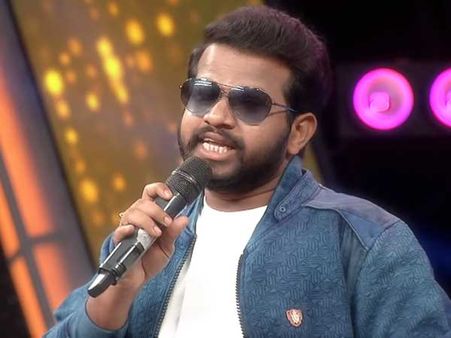 యాంకర్‌గా ఎంట్రీ ఇచ్చిన హైపర్ ఆది.. సక్సెస్‌ఫుల్ షోలో బాలయ్య డైలాగ్‌తో బెంబేలెత్తించేశాడు.!