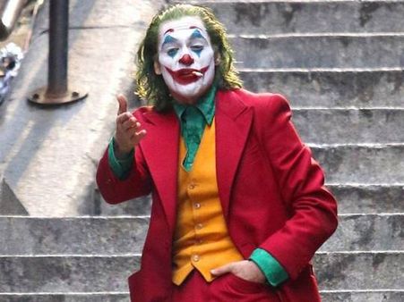 ప్రపంచ బాక్సాఫీస్‌ను దున్నేసిన జోకర్.. మైండ్ బ్లాంక్ అయ్యేలా 7 వేల కోట్ల కలెక్షన్లు