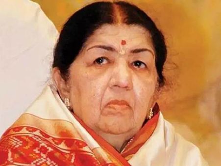 లతా మంగేష్కర్‌పై వస్తోన్న వార్తలను ఖండించిన బంధువులు