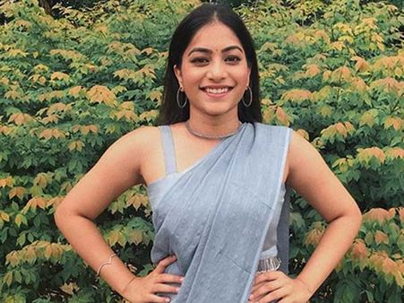 చిచ్చు పెట్టిన ప్రోమో.. పునర్నవిని ఆడుకున్న రాహుల్ ఫ్యాన్స్.. వద్దంటూ విన్నర్ విన్నపం