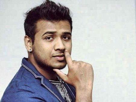 బడా డైరెక్టర్ సినిమాలో ఛాన్స్ పట్టేసిన రాహుల్.. మరో బిగ్ బాస్ కంటెస్టెంట్‌తో కలిసి కీ రోల్.!