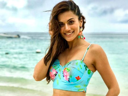 కేవలం బాడీ చూపించడమే కాదు.. ఆమెకు వారు అవసరం.. తాప్సీ కామెంట్స్