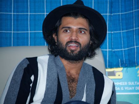 కొత్త ఇంటికి చేరిన విజయ్ దేవరకొండ.. మకాం మార్చేశాడట!