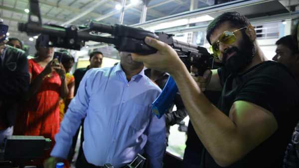 హీరో రామ్‌కు అరుదైన ఛాన్స్.. యువ హీరోల్లో ఎవరికీ దక్కని అవకాశం.. రియల్ AK47తో క్రేజీగా..