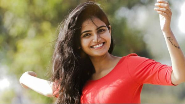 మల్లేశం భార్యతో పవన్ కళ్యాణ్! రీ ఎంట్రీపై ఇంట్రెస్టింగ్ అప్‌డేట్