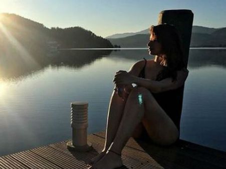 వెరీ హాట్: స్కిన్ షోతో రెచ్చిపోతున్న లక్ష్మి.. మరీ ఇంతలా ఎప్పుడూ చూసుండరు.!