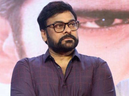 టాక్ ఆఫ్ ది ఇండస్ట్రీ: బ్యాంకాక్‌లో చిరంజీవి.. వాళ్లతో కలిసి ప్రైవేటు రిసార్ట్‌లో సిట్టింగ్స్