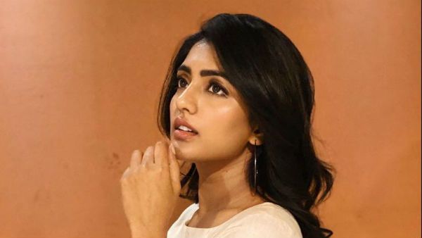 ఇషా రెబ్బ ఐటమ్.. క్రేజీ రెమ్యునరేషన్‌.. బన్నీతో బంపర్ ఆఫర్..