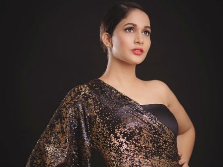 లావణ్య త్రిపాఠికి తప్పిన ప్రమాదం.. చాలా భయమేసిందంటూ కామెంట్