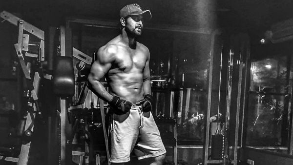 షాకింగ్ లుక్‌లో నాగ శౌర్య.. జిమ్‌లో తెగ కష్టపడుతున్న హీరో