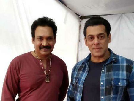 సూపర్ చాన్స్ కొట్టేసిన గబ్బర్ సింగ్ కమెడియన్.. సల్మాన్ ఖాన్ సినిమాలో ఆఫర్