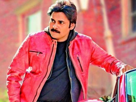 మెగా ఫ్యాన్స్‌కు షాకింగ్ న్యూస్: పవన్ రీఎంట్రీ ఇప్పట్లో లేనట్లే.. నిర్మాతకు చెప్పేశాడు.!