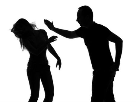 మద్యం మత్తులో మాజీ ఎమ్మెల్యే కొడుకు హల్చల్.. పబ్బులో టాలీవుడ్ నటితో అసభ్య ప్రవర్తన.. పోలీస్ కేసు