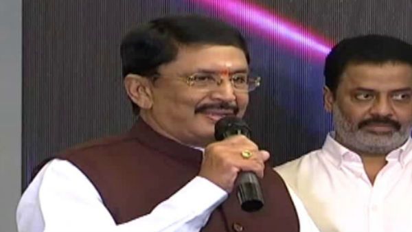 చిరంజీవి చెప్పిన కొటేషన్‌ను ఆఫీస్‌లో పెట్టండి.. మురళీ మోహన్ స్పీచ్