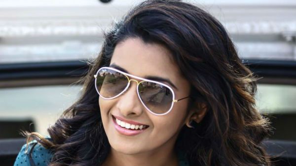 లవ్ ప్రపోజల్‌ను తిరస్కరించిన క్రేజీ హీరోయిన్‌.. బెడిసికొట్టిన స్టార్ డైరెక్టర్ లవ్ మ్యాటర్