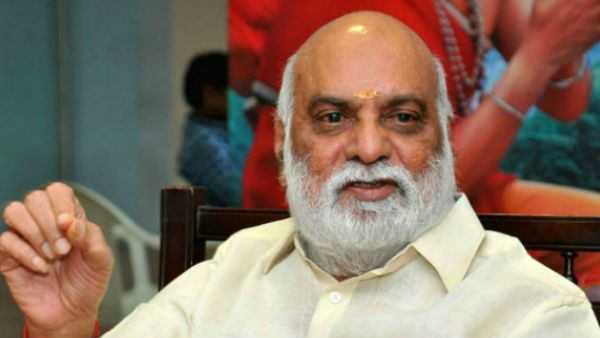 కీరిటం పెడితే కృష్ణుడు.. క్యాప్‌పెడితే కౌబాయ్‌: రాఘవేంద్రరావు కామెంట్స్