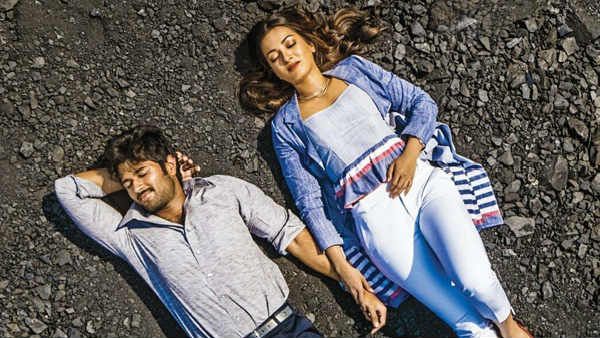 వరల్డ్ ఫేమస్ లవర్: ''బొగ్గు గనిలో'' హీరోయిన్‌తో విజయ్ దేవరకొండ