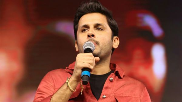 పవన్ వచ్చేస్తున్నాడు.. చొక్కాలు చింపుకొని చూద్దాం.. ఆమె ఆరోప్రాణం.. నితిన్ ఎమోషనల్