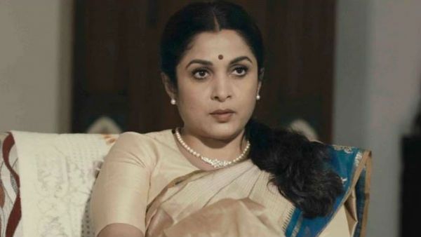 రమ్యకృష్ణది స్వయంకృతాపరాధమేనా.. క్రేజీ చిత్రంలో ఛాన్స్ మిస్