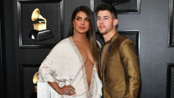 బాలీవుడ్ పాటకు దుమ్ము రేపిన నిక్, ప్రియాంక చోప్రా.. వాలంటైన్ డే రోజున సీటీమార్ (వీడియో)