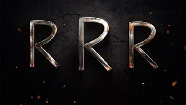 RRR లీక్స్: స్టార్ హీరో సెన్సేషనల్ డెసీషన్.. రెమ్యూనరేషన్ లేకుండానే నటించడానికి గ్రీన్ సిగ్నల్.!