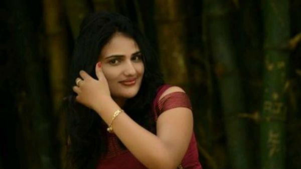 అమ్మ క్షమించు.. నా జీవితాన్ని ముగిస్తున్నా.. సింగర్ సుస్మిత సూసైడ్ వెనుక సంచలన విషయాలు..