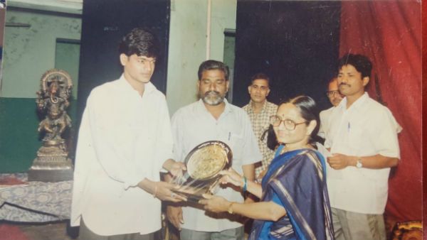 మారిందో లేదో గానీ బాగానే రాలింది..నెటిజన్‌కు డైరెక్టర్ పంచ్